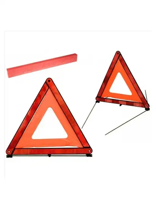 Disponibil imediat TRIUNGHI SEMNALIZARE