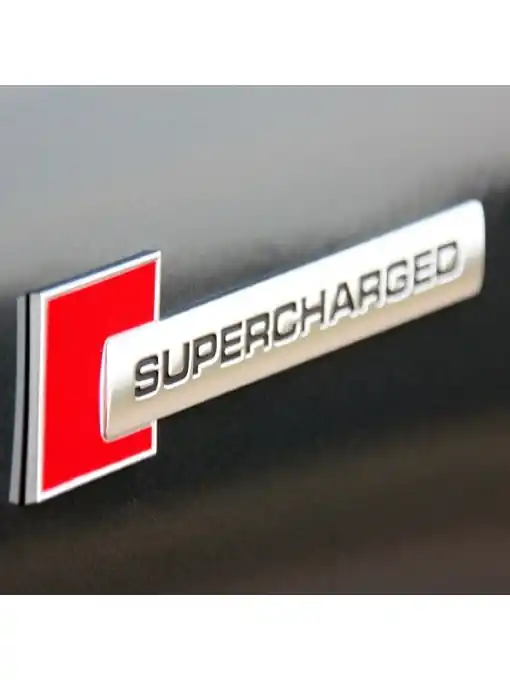 Transport gratuit Emblema auto model "SUPERCHARGED", reliefata 3D, dimensiune 10 x 1 cm