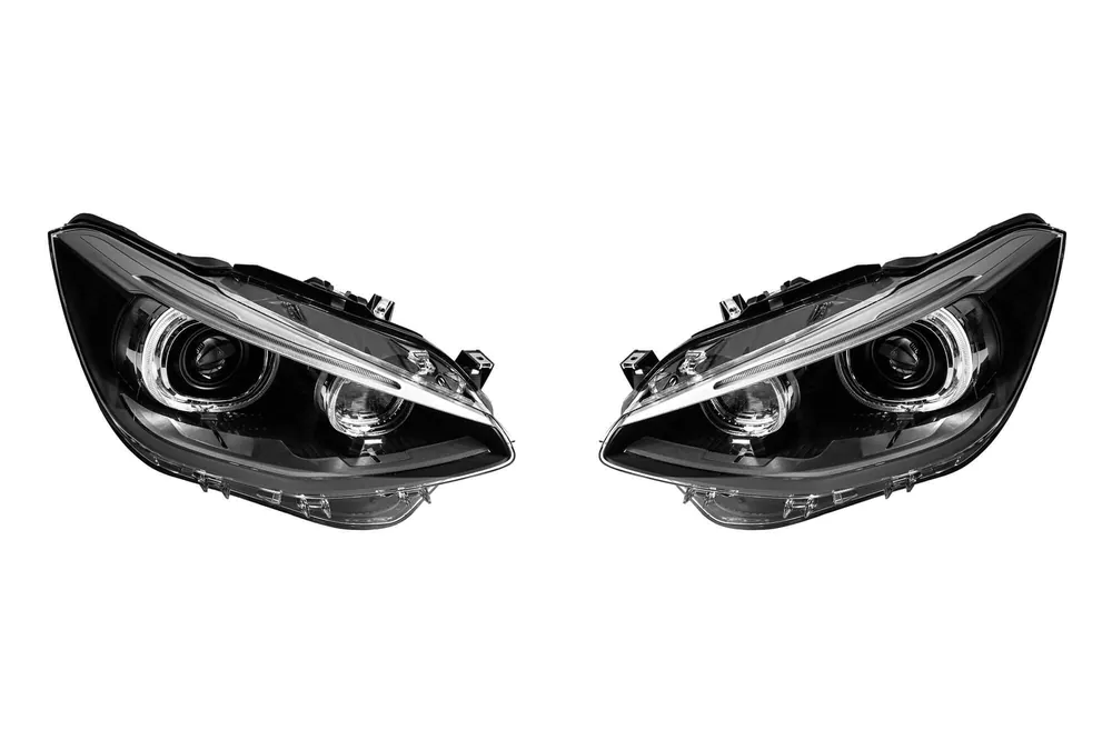 Ofertă limitată Kit de faruri LED de tuning potrivit pentru BMW Seria 1 F20, F21 2011-2015, cu bază neagră, pentru modelul cu faruri halogene