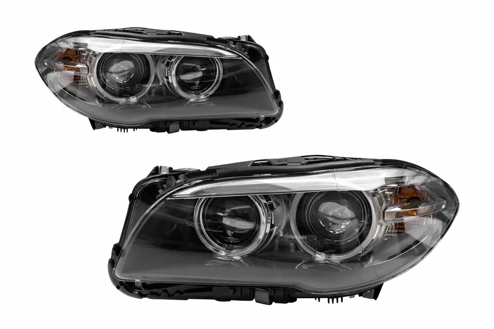 Set de faruri xenon tip LCI potrivit pentru BMW Seria 5 F10 sedan, F11 touring 2010-2013 cu bază neagră pentru modelele cu faruri xenon din fabrică Noutate