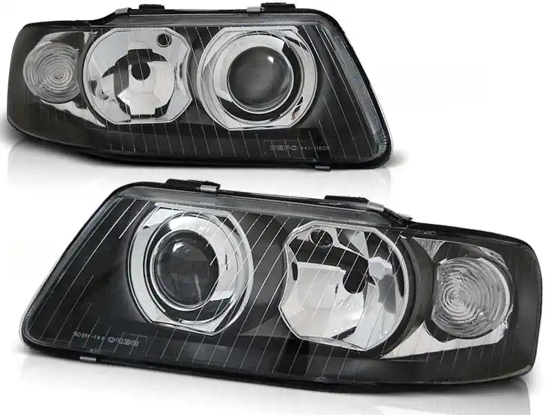 Nu rata Set de faruri de tuning cu lentile potrivit pentru Audi A3 09.2000-05.2003, stânga și dreapta