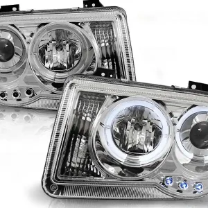 Super ofertă Set de faruri de tuning cu ochi de înger halogeni potrivit pentru Chrysler 300C 2005-2010 sedan/combinate, stânga și dreapta
