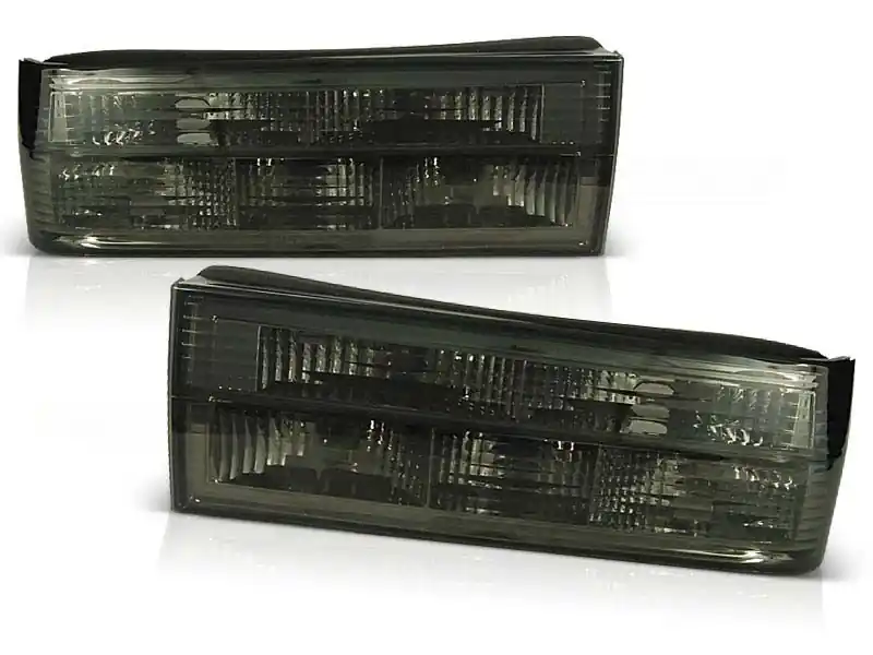 Noutate Set de stopuri tuning potrivit pentru BMW E30 11.1982-08.1987 sedan, coupe, cabriolet complet fumurii, stânga și dreapta