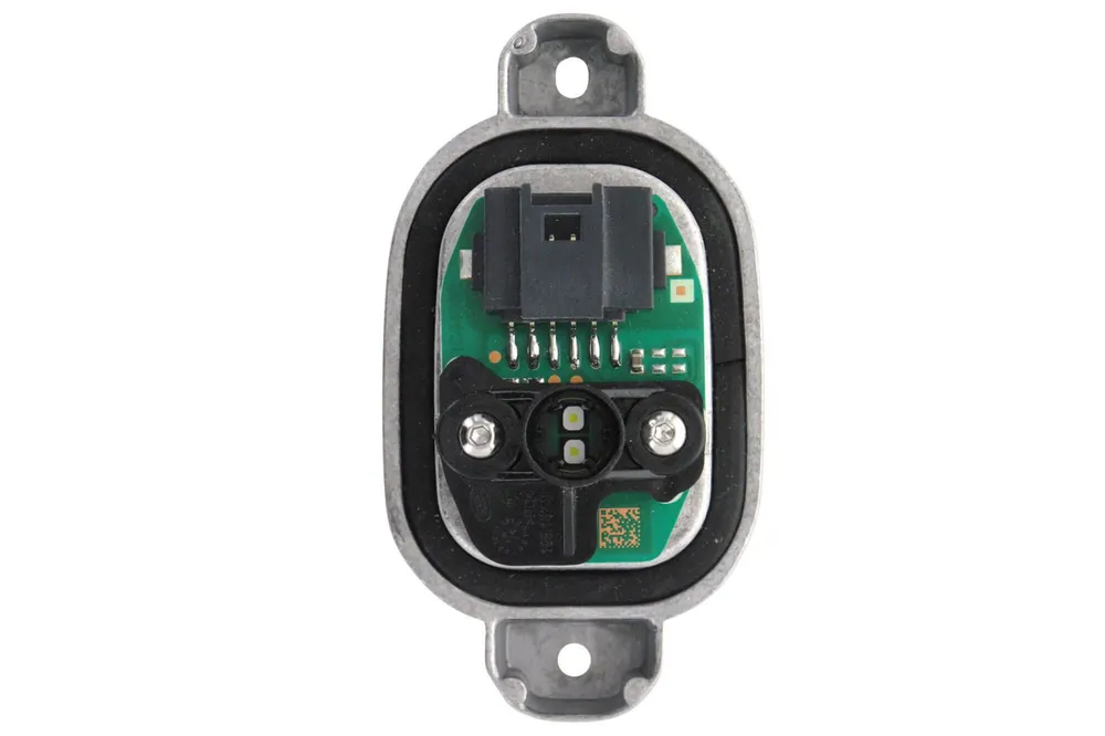 Reducere Modul LED pentru lumini DRL 63117428425 (6pin) potrivit pentru BMW Seria 1 F20, F21 2015-2017