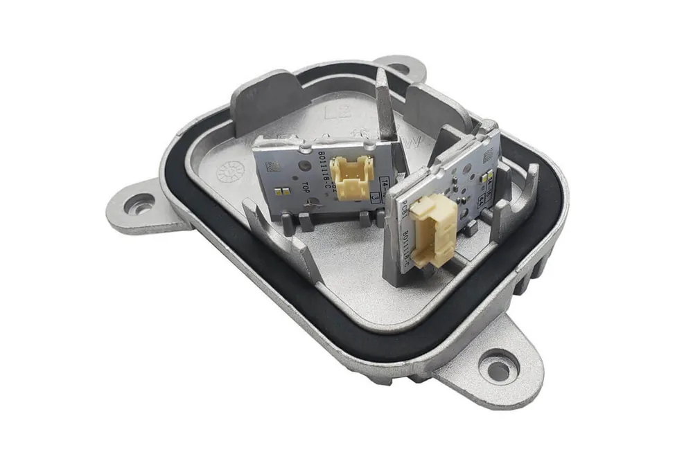 Comandă acum Modul LED drept potrivit pentru ochi de înger în versiunea Low a farului 63117470426 pentru BMW Seria 3 GT F34 2016-2019