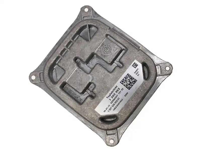 Modul de control 63117263052 pentru lumina DRL în faruri potrivit pentru BMW Seria 3 E92 Coupe 2010-2013, E93 Cabriolet 2010-2014, X5 E70 2010-2013 Preț promoțional