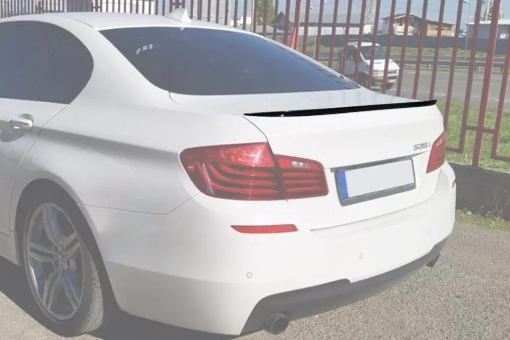 Spoiler pentru portbagaj tip M technik potrivit pentru BMW Seria 5 F10 2010-2017, lac negru Doar azi