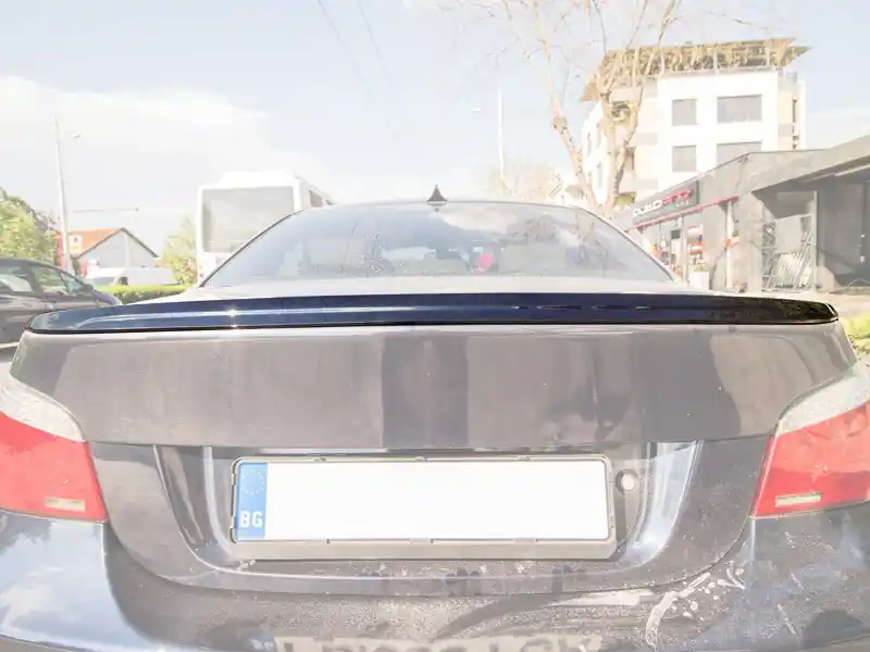 Reducere extra Spoiler pentru portbagaj tip M technik potrivit pentru BMW Seria 5 E60 2003-2010, lac negru