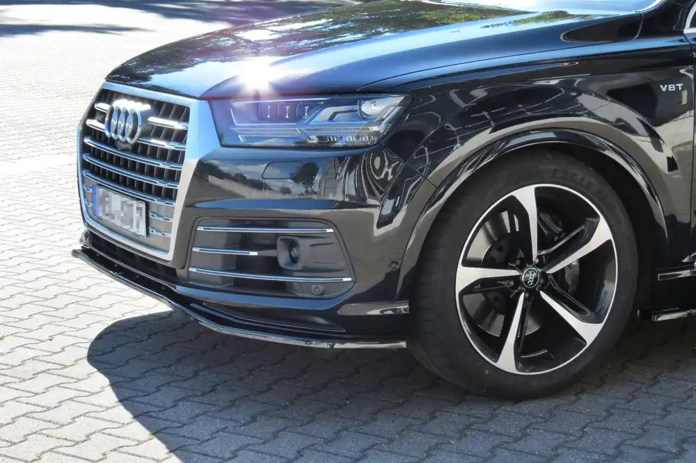 Spoiler Maxton Design potrivit pentru bara frontală SQ7, S-Line a Audi Q7 2015-2019, lac negru Premium