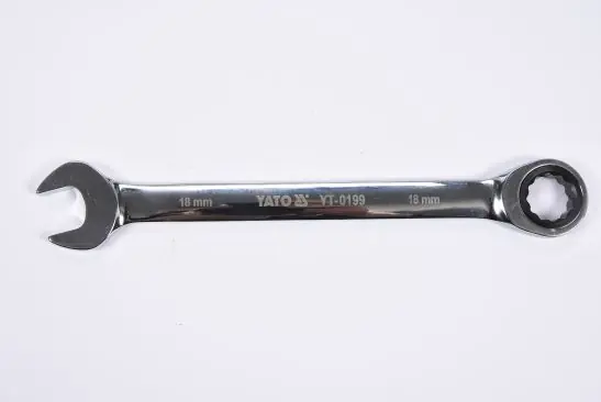Cheie Combinata Cu Clichet 18Mm YATO Livrare gratuită