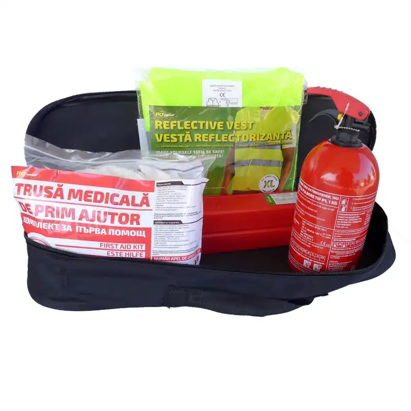 Lichidare de stoc Kit siguranta auto RoGroup – trusa medicala, 2 x triunghi, stingator, vesta + geanta depozitare