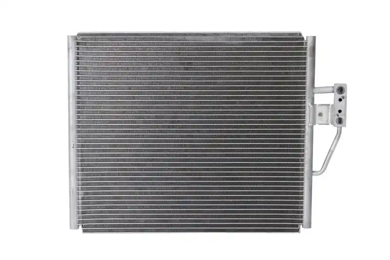 Retur gratuit Condensator BMW seria 5 E39 1995-2003 2.5 diesel Nissens