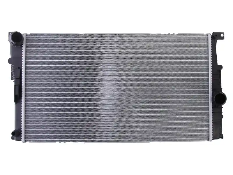 Radiator apa BMW seria 3 F30 2011 -> 3.0 diesel cu AC Nissens Reducere de preț