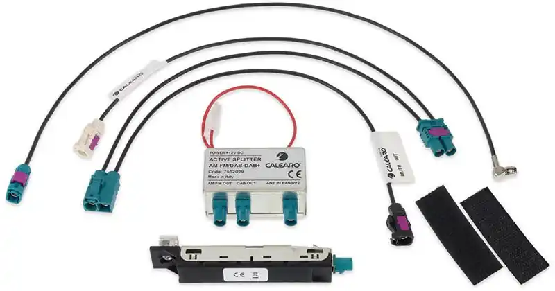 Disponibil imediat Splitter antenă Alpine KAE-DAB1G7