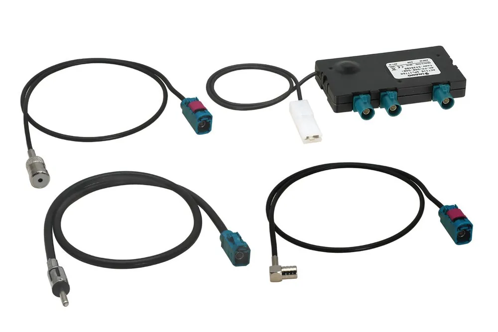 Transport gratuit Calearo 7132087 amplificator de semnal si splitter