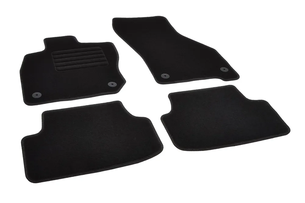 Ofertă specială Covorașe textile Rigum pentru Seat Leon E-TSI (2020 -) / Volkswagen Golf VIII E-TSI (2020 -)